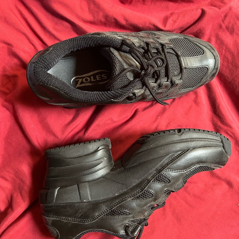 Z Coil Freedom- Black- Men size 8- Women size 10